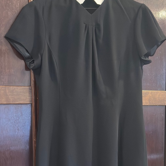 Dressy black just below knee length lined short sleeve dress. - Picture 4 of 5